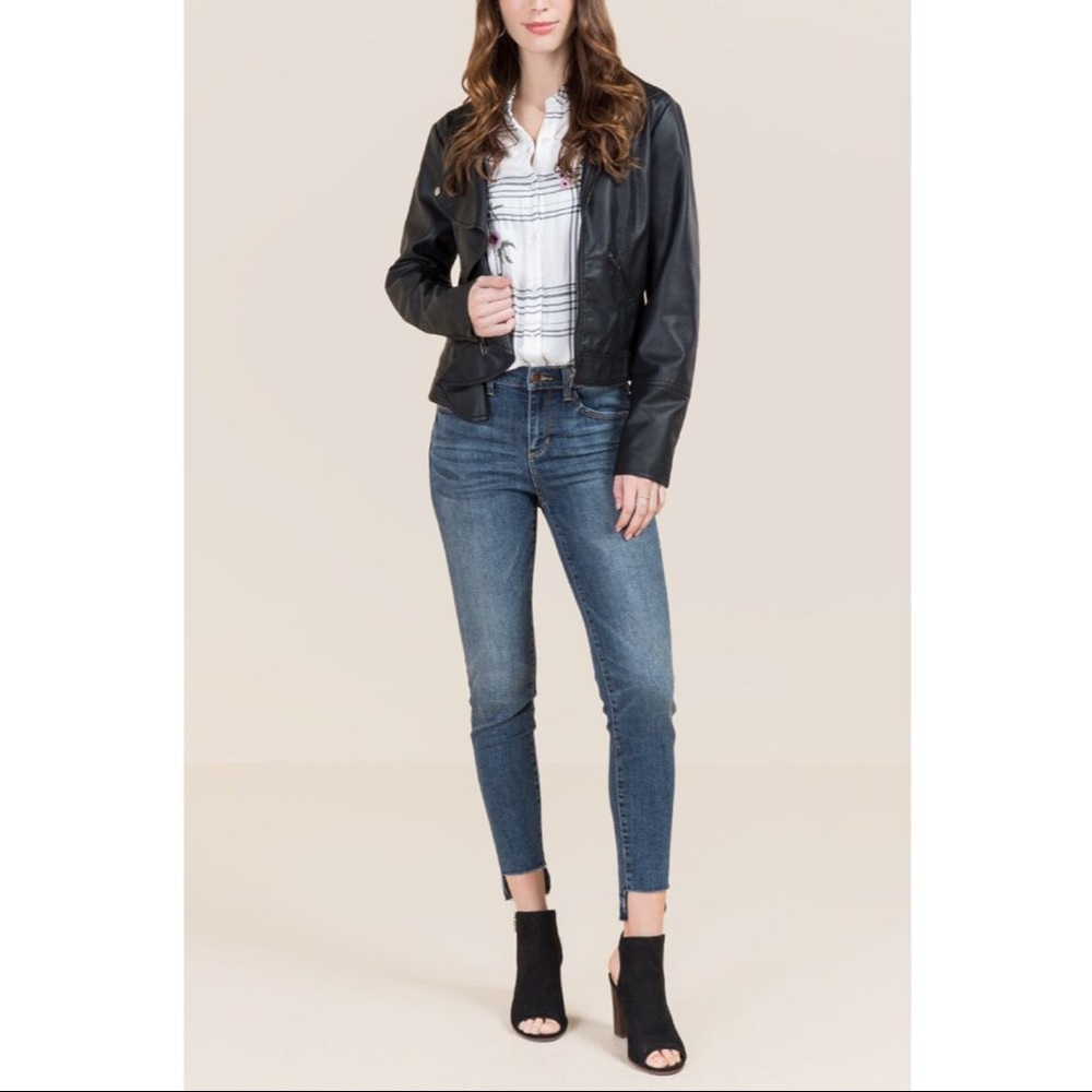 Francesca’s Front Ruffle Leather Jacket NWT - Picture 2 of 6